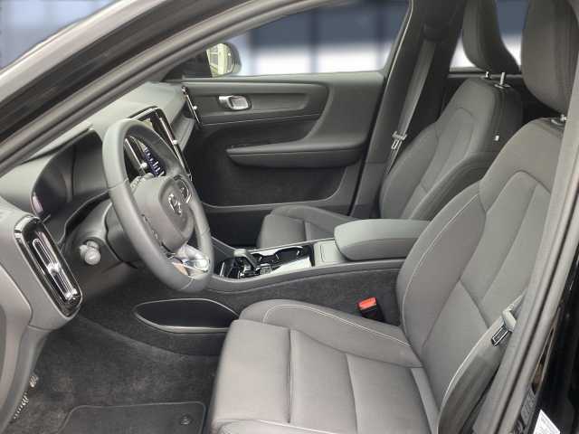 Volvo XC40 XC40 Navi LED Klima Standhzg Einparkhilfe el. Fenster