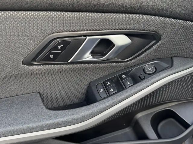 BMW 320 320d Advantage pakket Sedan