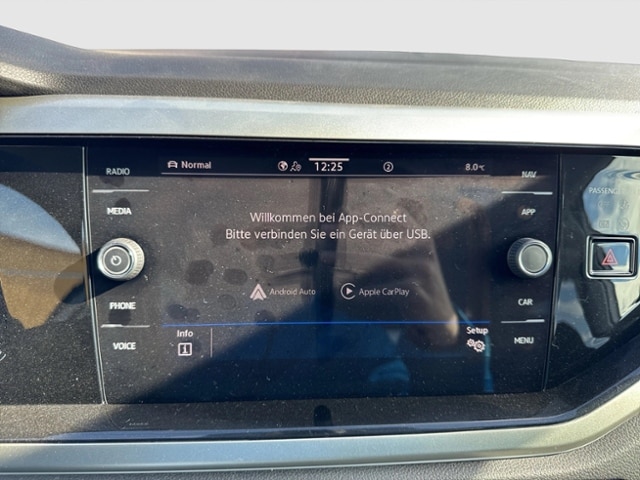 Volkswagen Polo MOVE 1.0 TSI DSG APP-CON KAMERA AHK DAB+PDC