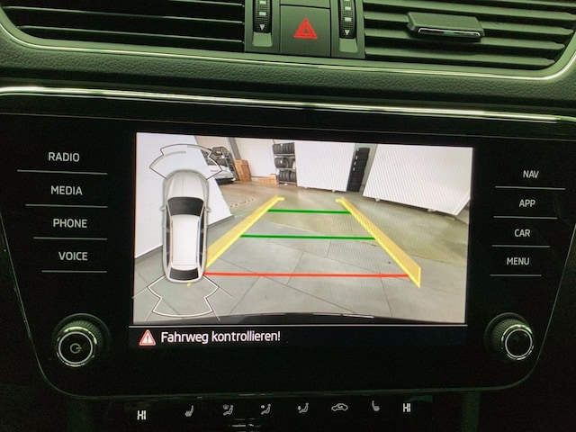 Skoda Superb 2.0 TDI Combi Style Style