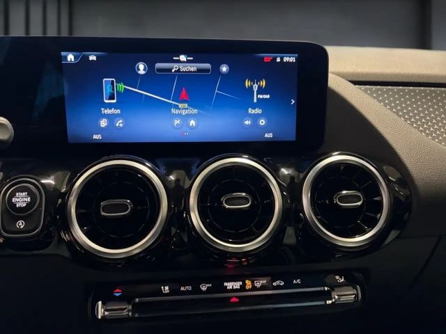 Mercedes-Benz GLA 200 Progressive