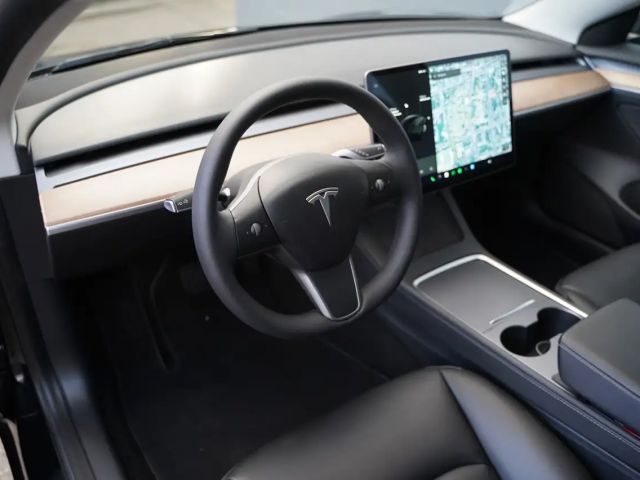 Tesla Model 3 AWD Long Range