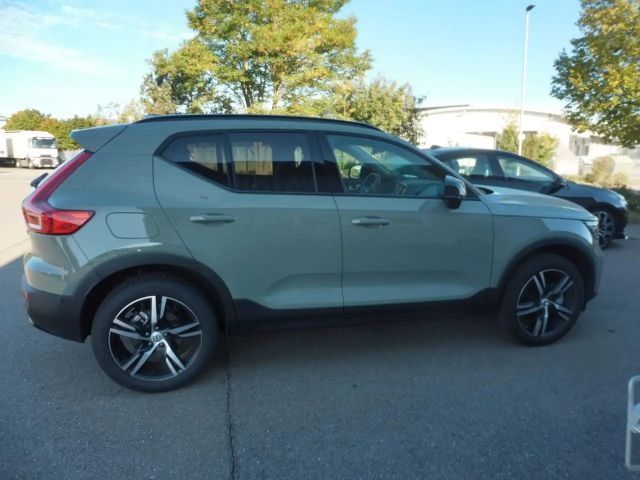 Volvo XC40 Dark Plus