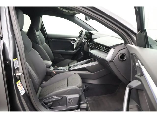 Audi A3 35 TFSI S-Line Sedan Sportback