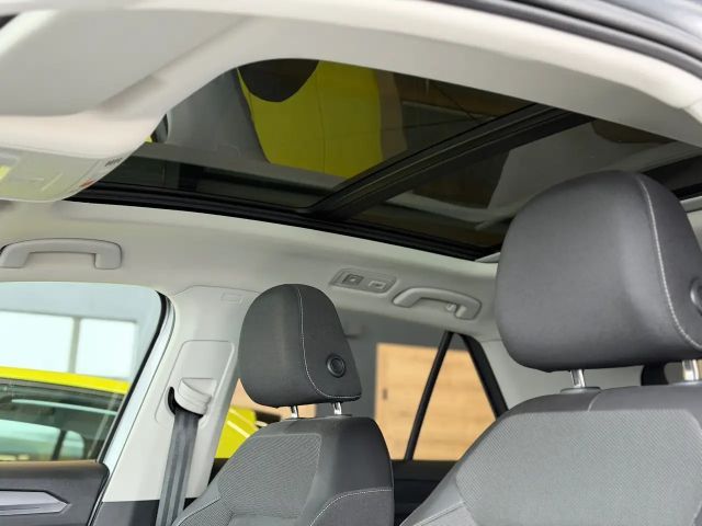 Volkswagen T-Roc IQ.Drive Style