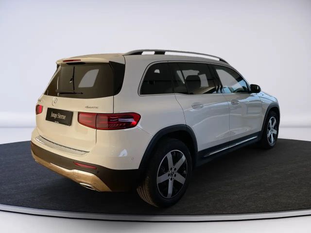 Mercedes-Benz GLB 200 4MATIC GLB 200 d