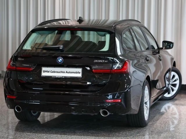 BMW 330 330e Touring xDrive