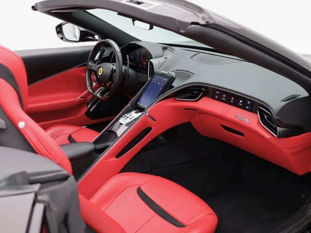 Ferrari Roma Spider