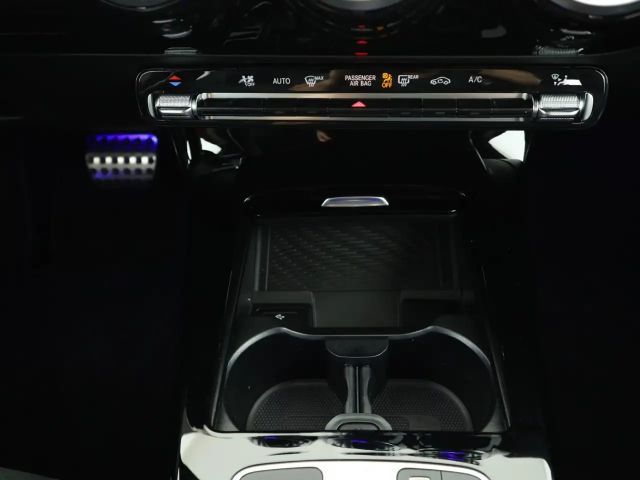 Mercedes-Benz A 200 AMG Line Hatchback