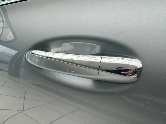 Mercedes-Benz CLA 200 AMG Line Coupé