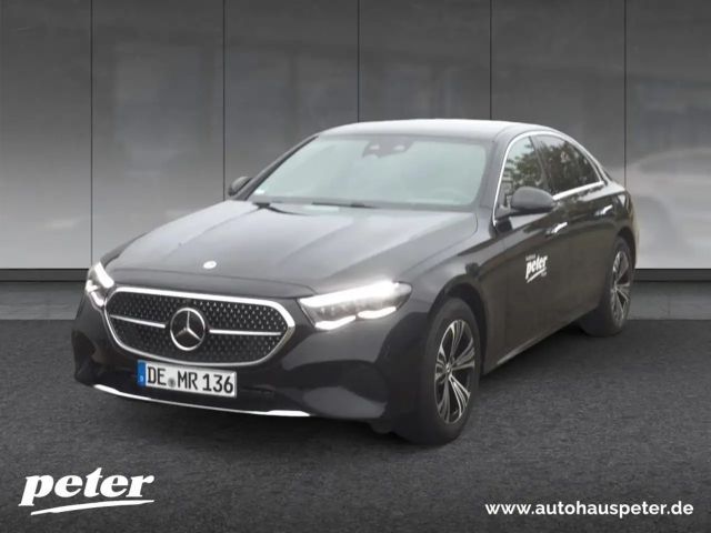 Mercedes-Benz E 200 4MATIC AVANTGARDE Sedan