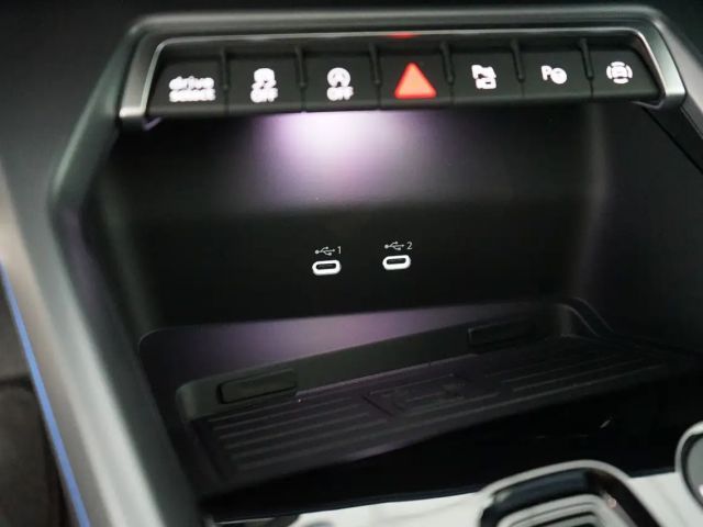 Audi A3 35 TFSI S-Line Sedan Sportback