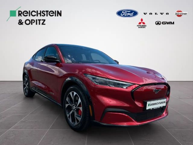 Ford Mustang Mach-E 75 kWh AWD