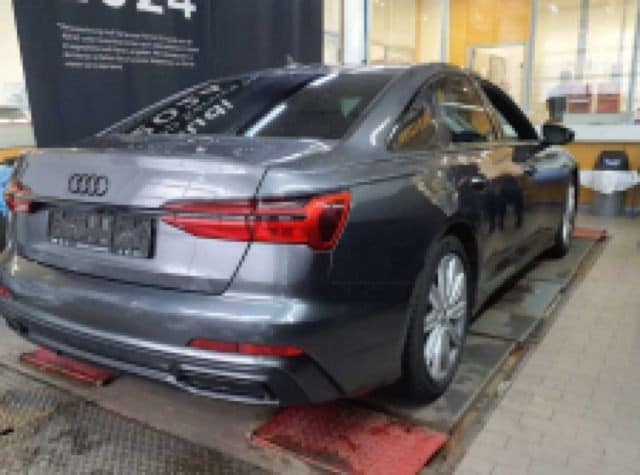 Audi A6 55 TFSI Quattro S-Tronic Sedan