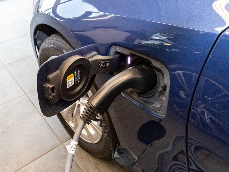 BMW 330 330e Touring