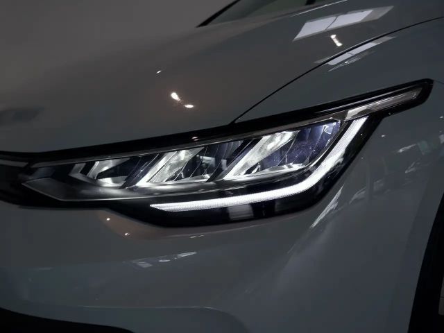 Volkswagen Golf 1.5 TSI Golf VIII