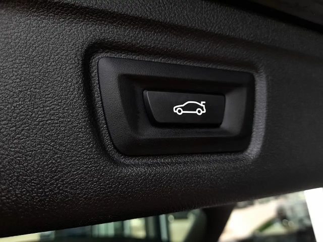 BMW 330 330e Sport Line Touring