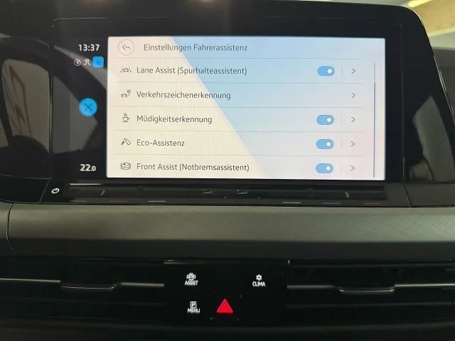 Volkswagen Golf Life