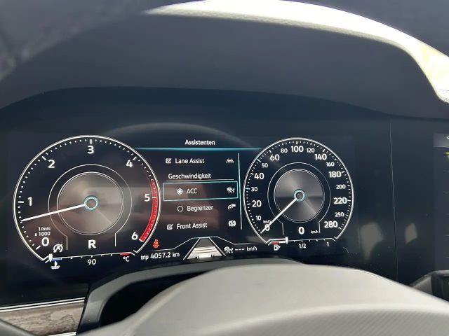 Volkswagen Touareg Luftfederung / AHK / Innovision Cockpit