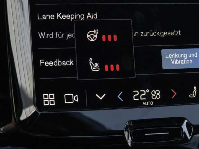 Volvo XC60 AWD Dark Plus