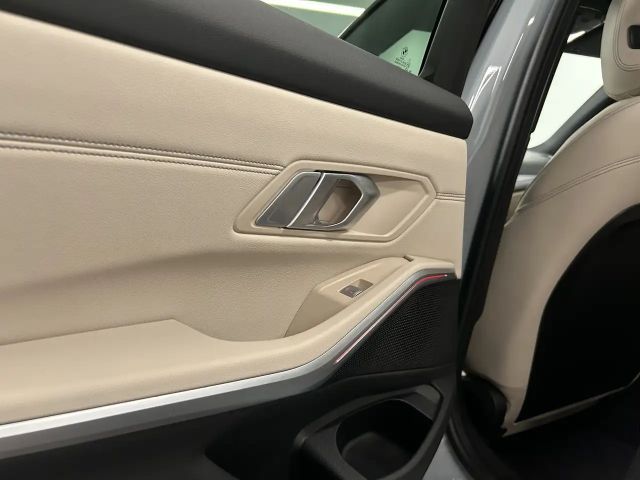 BMW 330 330e M-Sport Touring xDrive