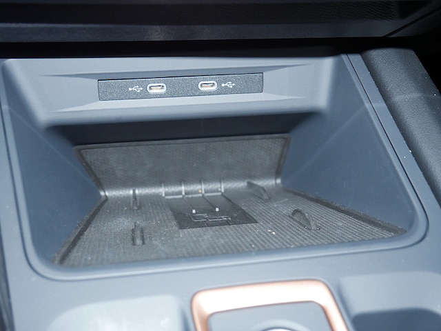 Cupra Leon Leon 1.5 eTSI  PDC SHZ KAMERA NAVI AHK ACC LED