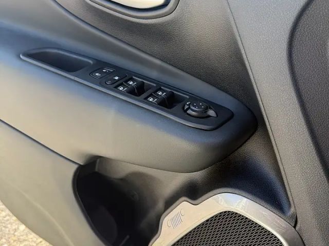 Jeep Renegade Hybrid Summit