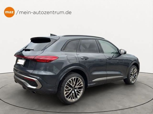 Audi Q5 SUV edition one mit Akzenten magnesiumgrau TF