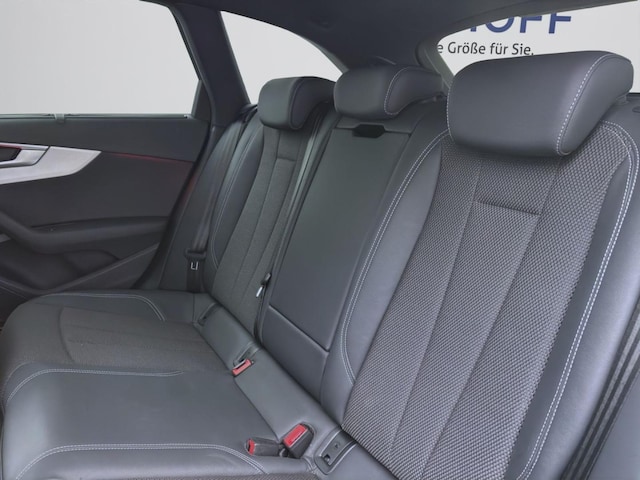 Audi A4 40 TFSI Avant Quattro S-Line S-Tronic