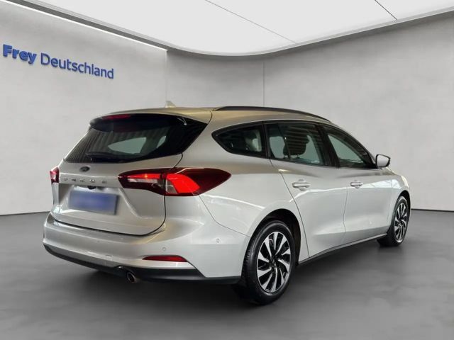 Ford Focus Cool & Connect EcoBoost Wagon