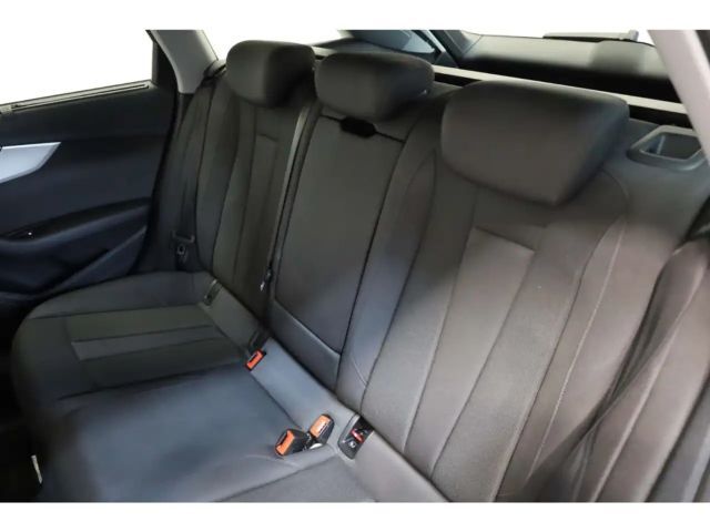 Audi A4 40 TDI Avant Quattro S-Line S-Tronic