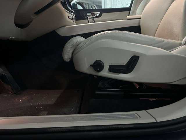 Volvo XC60 Bright Plus