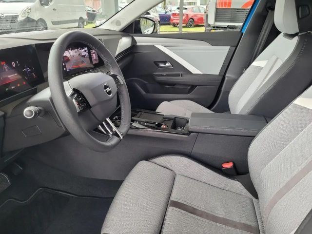 Opel Astra Elegance Sports Tourer