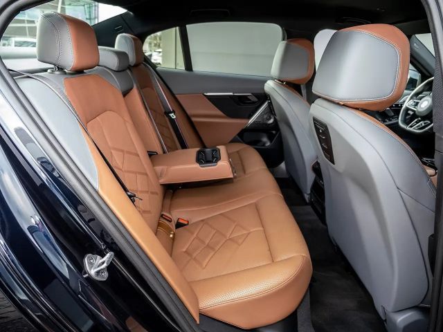 BMW 530 530e M-Sport Sedan