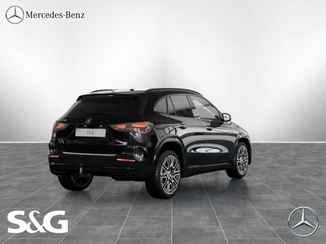 Mercedes-Benz GLA 200 AMG Line