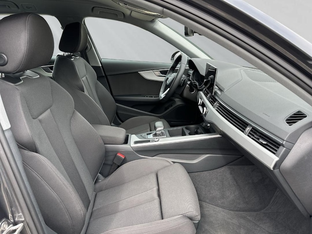 Audi A4 40 TFSI Avant S-Line S-Tronic