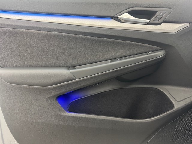 Volkswagen Golf 1.5 eTSI Golf VIII Life