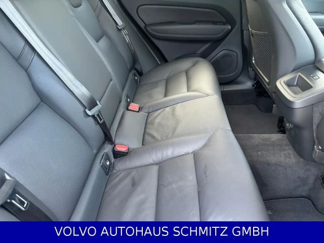 Volvo XC60 Dark Plus