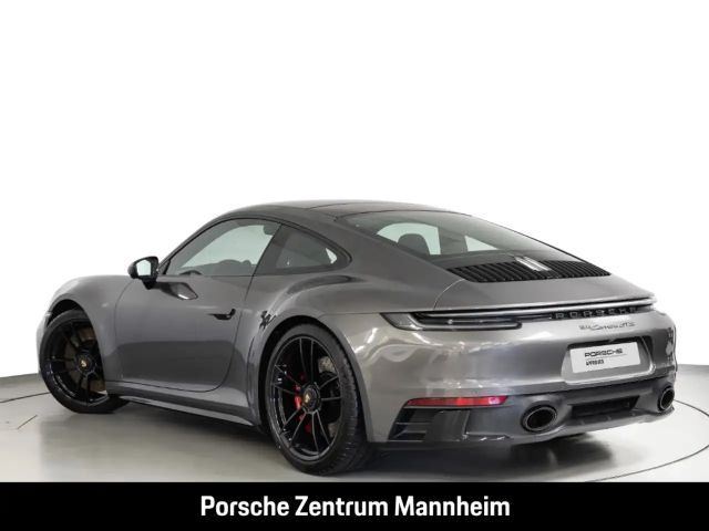 Porsche 992 Carrera Coupé GTS