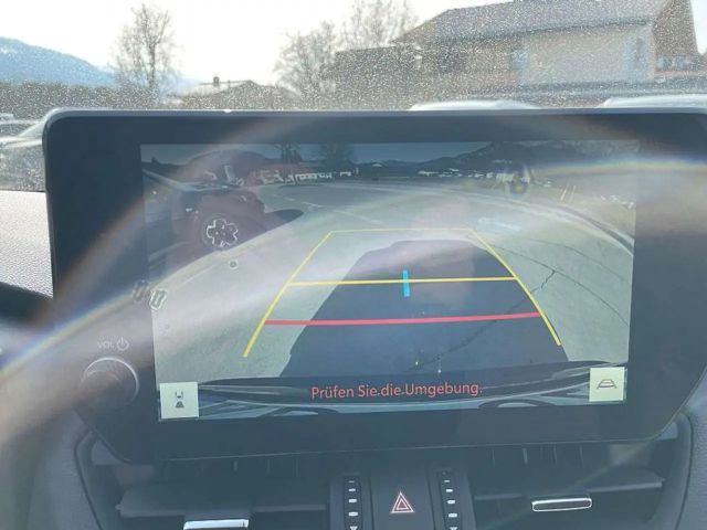 Suzuki Across E-Four Flash