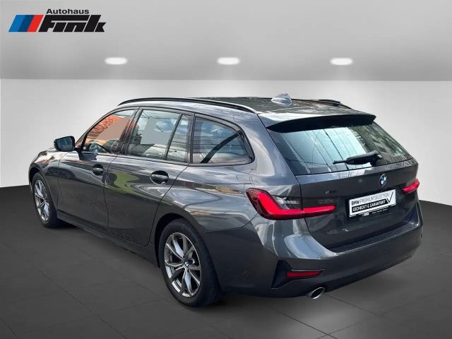 BMW 320 320d Sport Line xDrive