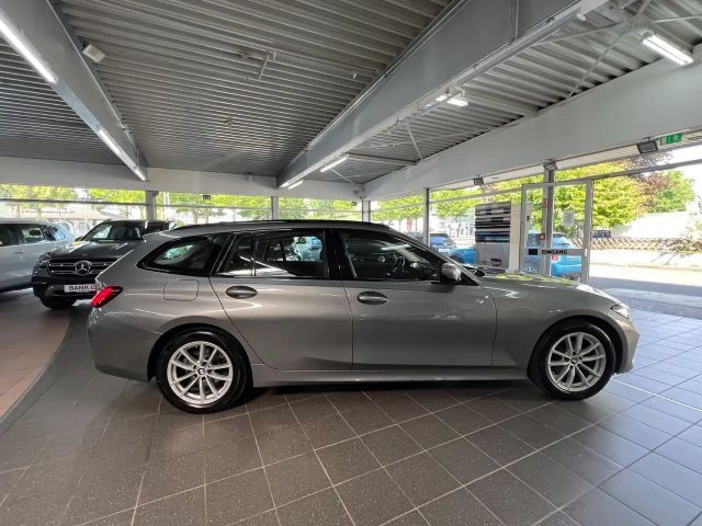 BMW 318 318d Touring