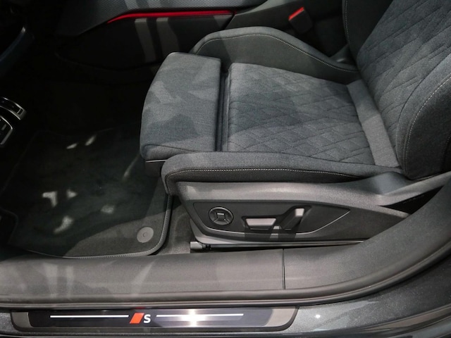 Audi A6 Avant Quattro S-Tronic