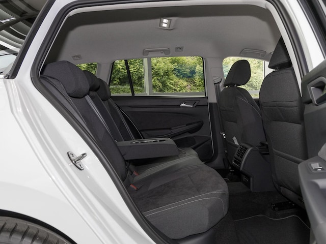 Volkswagen Golf 2.0 TDI DSG Style Variant