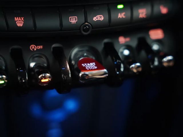 MINI John Cooper Works JCW Trim *2.H *Navi *ACC *Kam