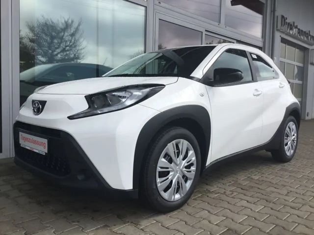 Toyota Aygo X Business Hatchback