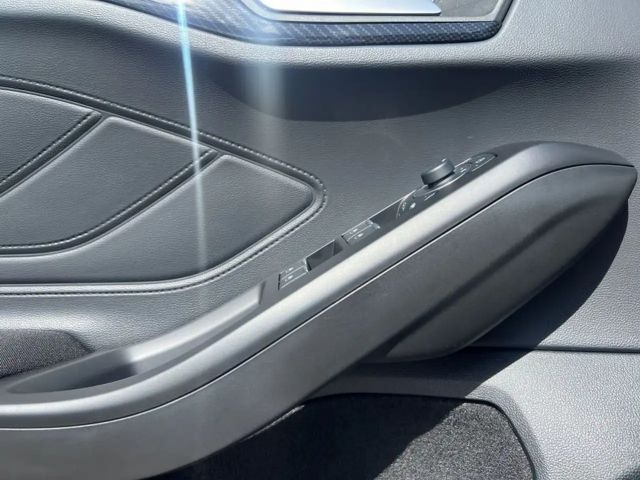 Ford Focus ST Line Wagon