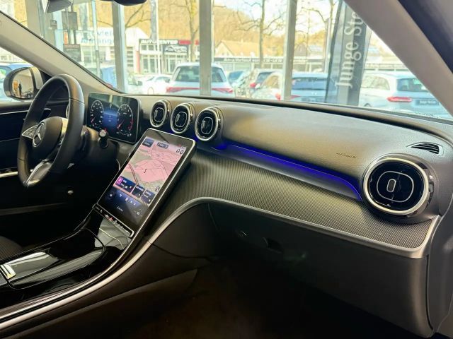 Mercedes-Benz C 180 AVANTGARDE Sedan