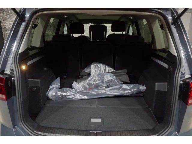 Volkswagen Touran 1.5 TSI Highline Style