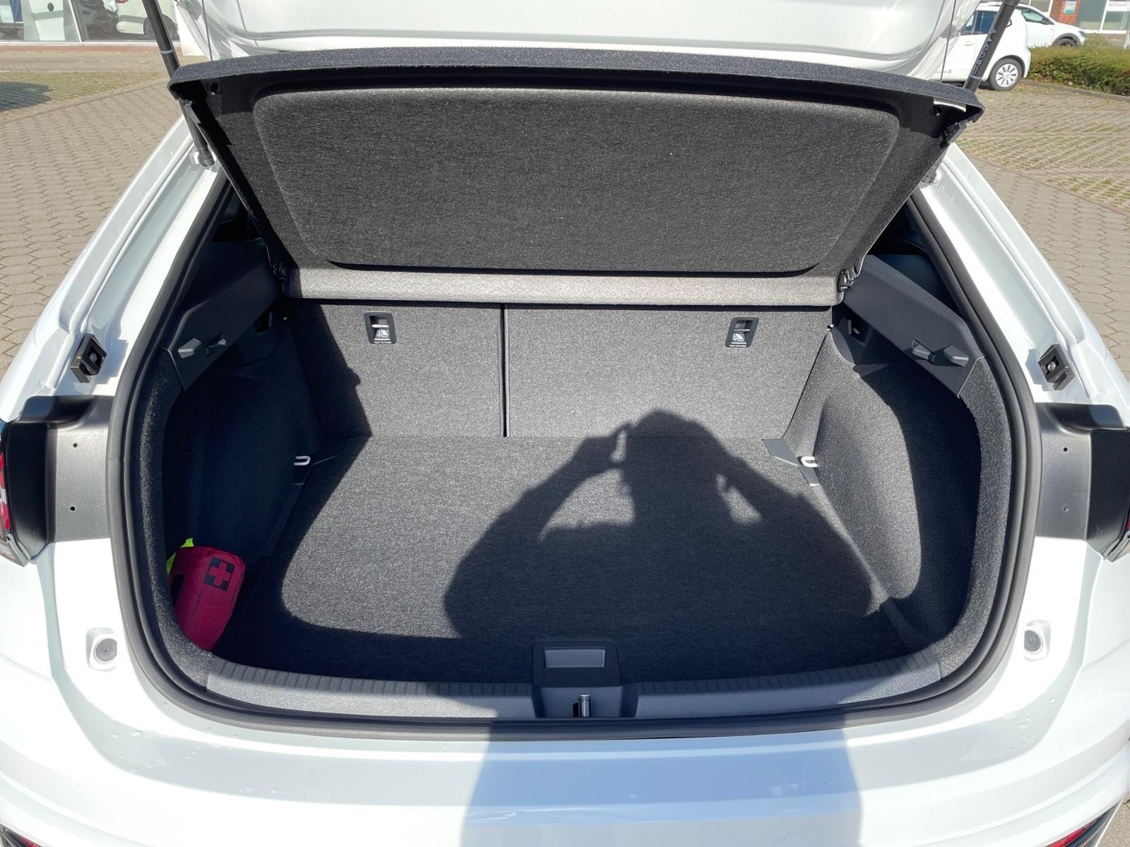 Volkswagen Taigo 1.5 TSI DSG R-Line